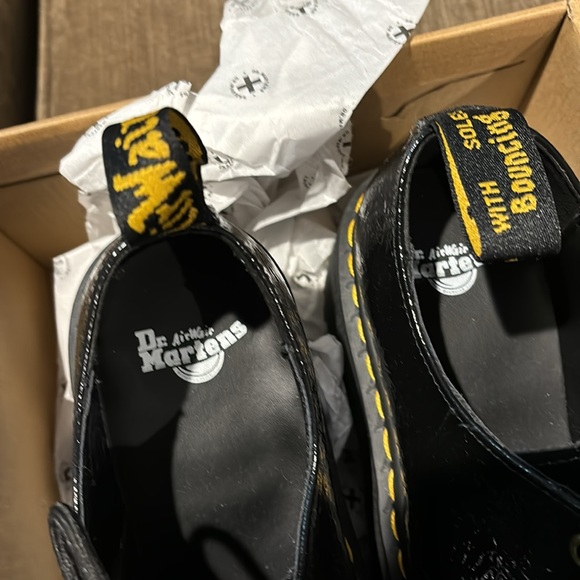 Dr Martens 1461 Quad TC Womens Size 8 Black Distressed Patent Leather - Picture 3 of 7